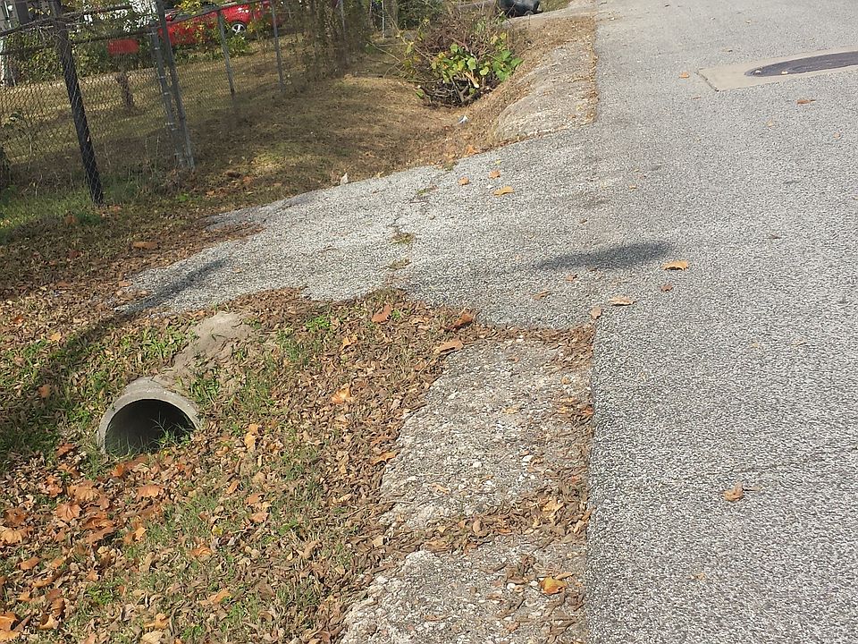 2nd image of 5609 Kashmere St