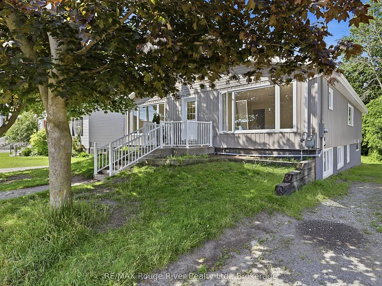 144 Macdonald Ave #B — Photo 1