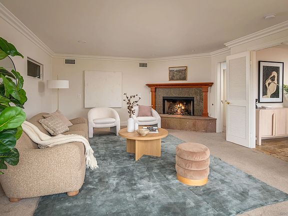 5th image of 874 Harbor View Pl