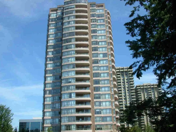 5885 Olive Ave #501, Burnaby, BC V5H 4N8