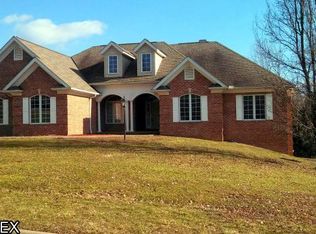 400 Buckeye Dr, New Concord, OH 43762