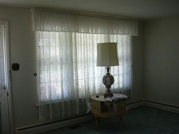 5th image of 602 Windsor Ave