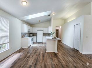 2027 SW 73rd St, Gainesville, FL 32607