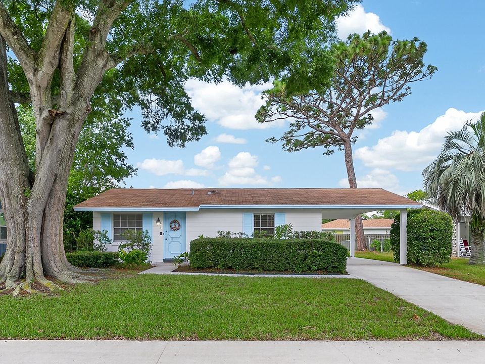 1st image of 217 Cotorro Ln