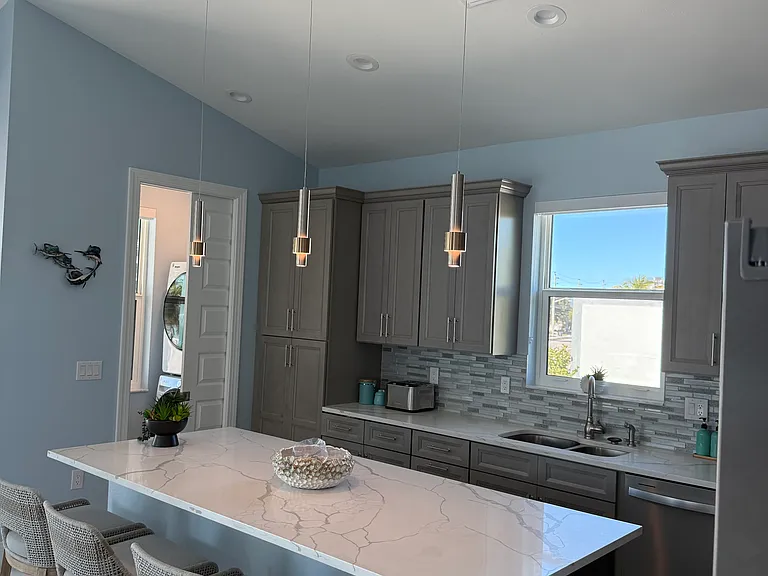 111 Madison Ct — Photo 9