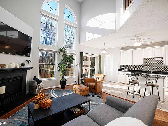 2nd image of 4743 Thistle Hill Dr