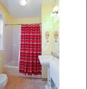 5th image of 2241 N Lincoln Ave #I-2