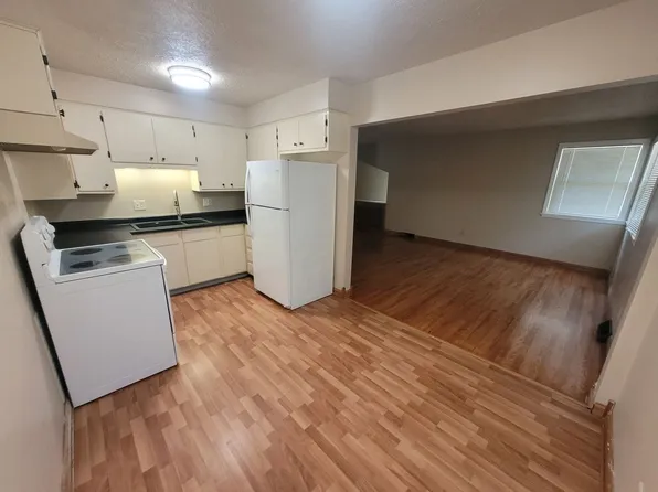 1241-1243 72nd St, Windsor Heights, IA 50324