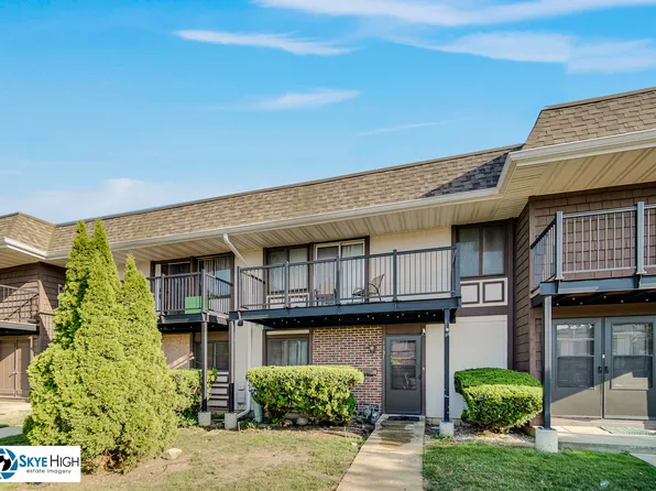 1137 Court A, Hanover Park, IL 60133