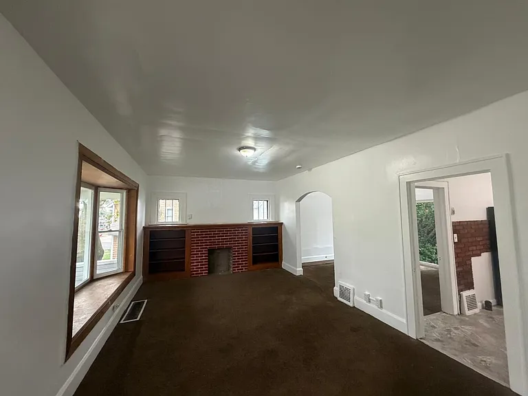2610 Clyde Pl SW — Photo 5