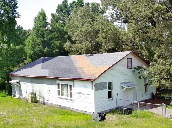 620 N Teachey Road, Wallace, NC 28466