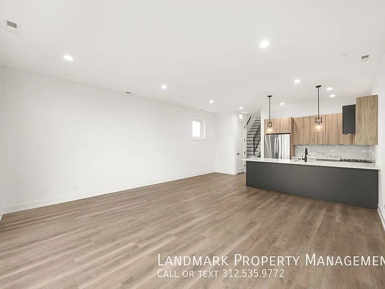 1545 N Artesian Ave #3 — Photo 7
