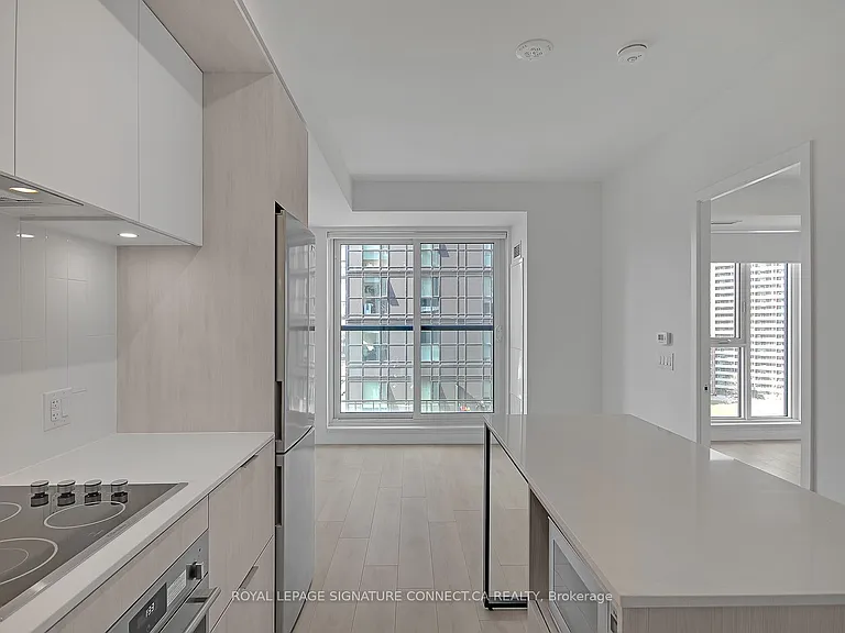 130 River St #909 — Photo 2