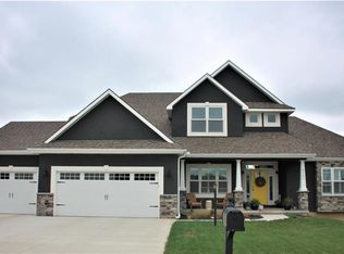 4701 Greystone Dr, Saint Joseph, MO 64505