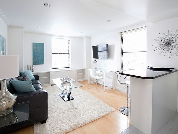 2nd image of 150 W 51st St Floor 16
