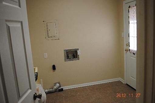 5th image of 242 E Bessie St