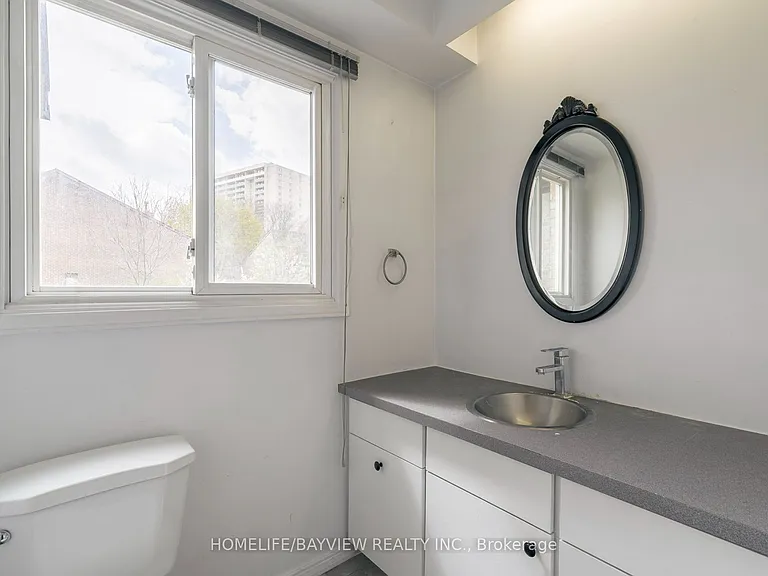 17 Stoneham Rd — Photo 18