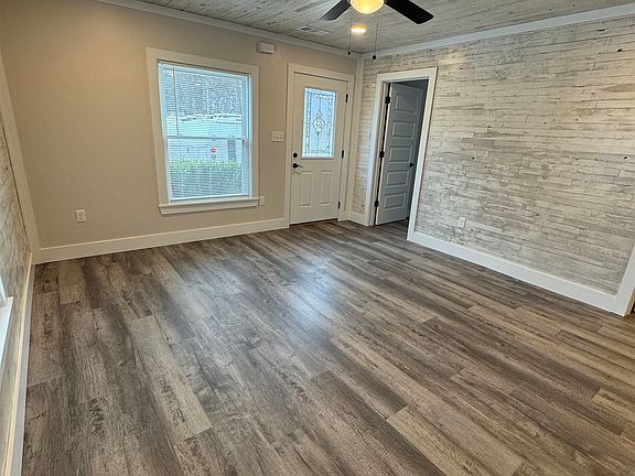 3rd image of 311 E Ripley Ave