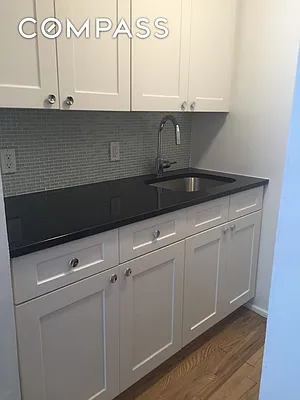 Rented by Compass | media 22