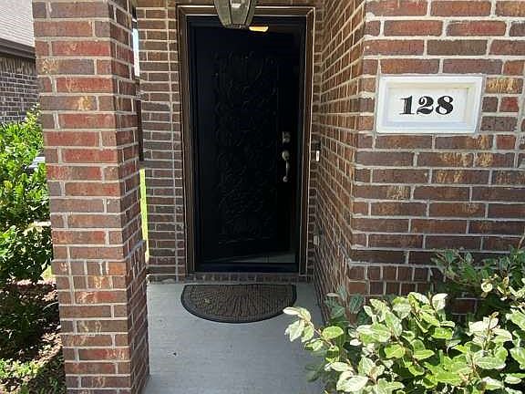 5th image of 128 Morgan Dr