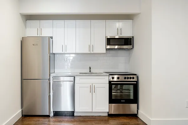 Rented by Compass | media 10