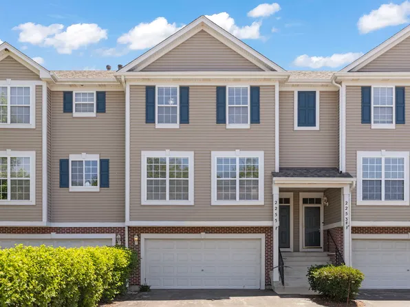 2255 Hudson Cir #2255, Aurora, IL 60502