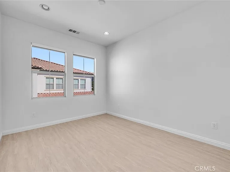 453 Estrella Ln — Photo 21