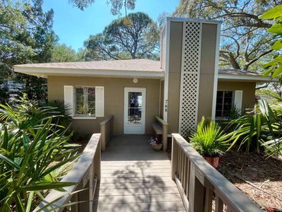 768 Alligator Dr, Panacea, FL, 32346