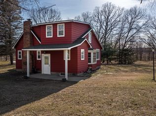 415 Hillock Ct NW, Isanti, MN 55040