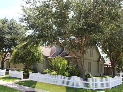 48 Borondo Pnes, La Marque, TX, 77568