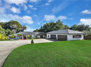 1005 W Lake Eloise Ter, Winter Haven, FL 33884