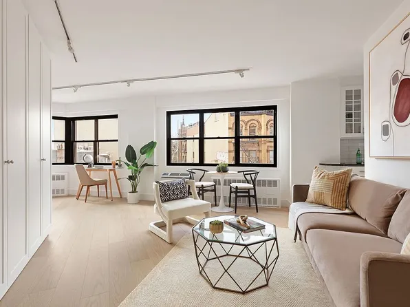 31 Jane St APT 5A, New York, NY 10014