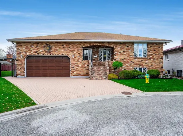 5 Lucy Cres, Leamington, ON N8H 4S4