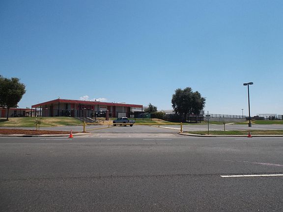 5th image of 4871 Vogelsang Dr