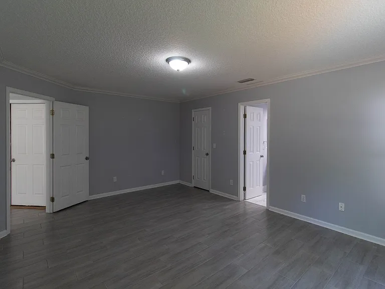 236 Clover Ct — Photo 21