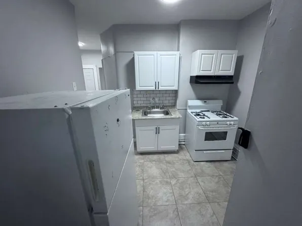 68 Martin Luther King Dr, Jersey City, NJ