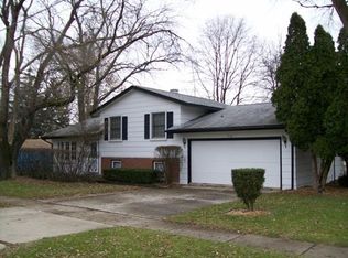 7101 Church St, Hanover Park, IL