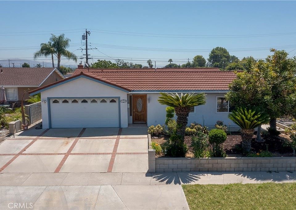 1st image of 11904 Larrylyn Dr