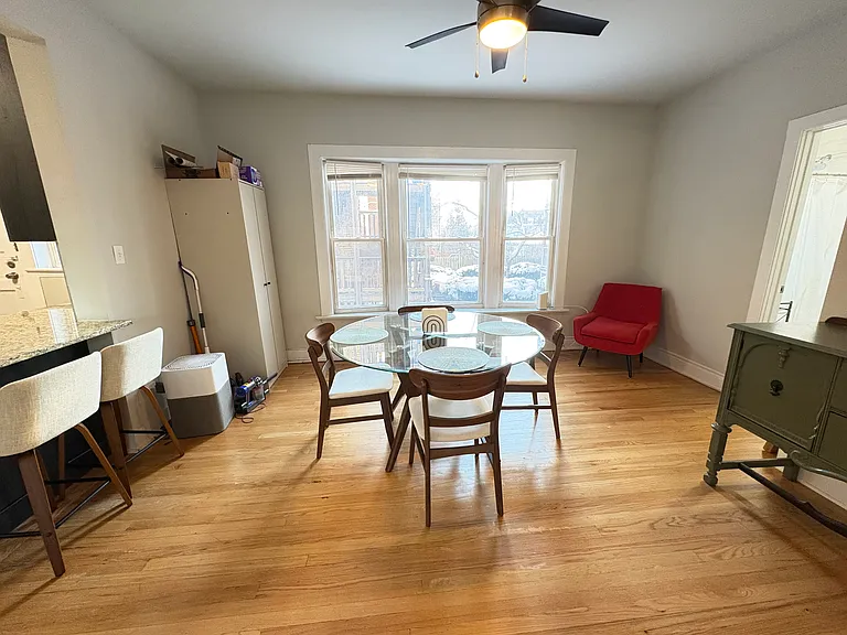 1951 W Sunnyside Ave #1 — Photo 3