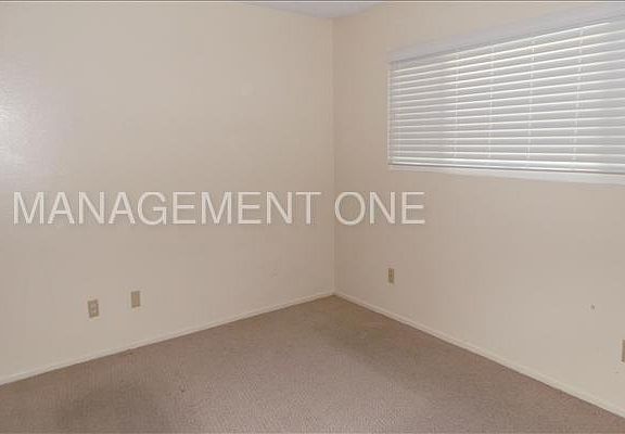 5th image of 22631 Cottonwood Ave