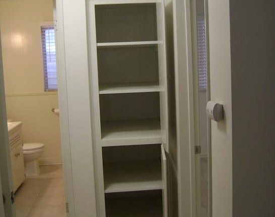 5th image of 11732 Darlington Ave APT 5