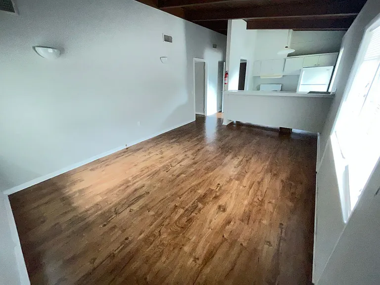 242 Georgia Ave #8 — Photo 4