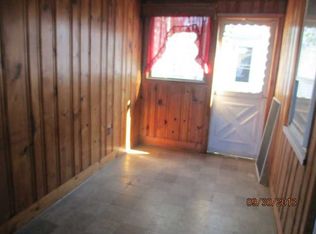 89 Chandler Ave, Cranston, RI 02910