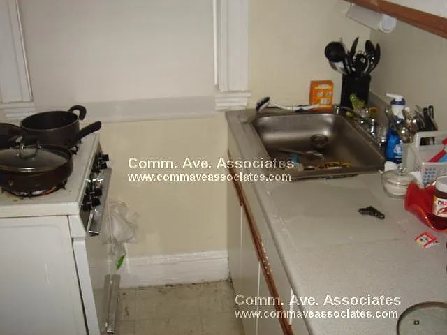 60 Woodstock Ave #5 — Photo 2