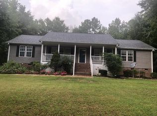 258 Lakeview Dr, Bracey, VA 23919
