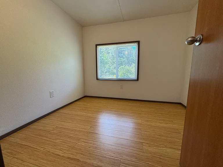 8645 State Route 507 SE — Photo 14