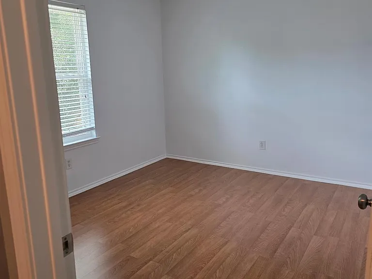 20330 Savannah Bay Rd — Photo 9