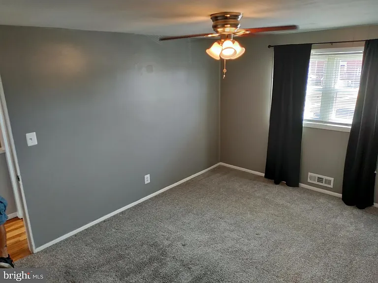 7862 Kentley Rd — Photo 8