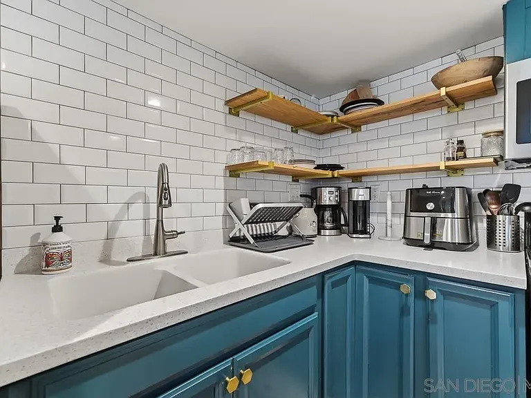5438 Gilbert Dr #C — Photo 10