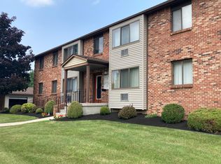 6 N Transit Hill Dr APT 1, Depew, NY 14043